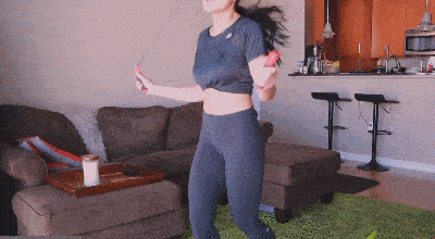 原创女生减肥每天跳绳1000下,2周跳了14000下,看减肥效果