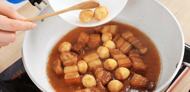 红烧肉怎么做才能q弹 8762cb2adf34411fa35f374d416dd26c.png