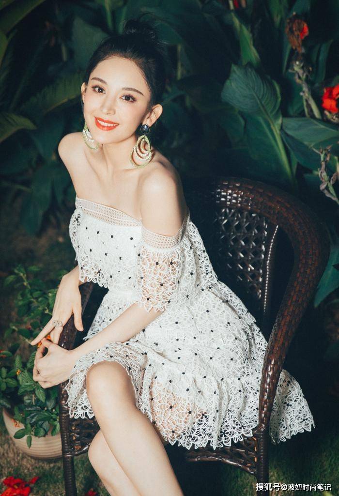 翡翠|真正有气质的女人，很少戴翡翠，更爱这4款配饰，高级又显“贵”