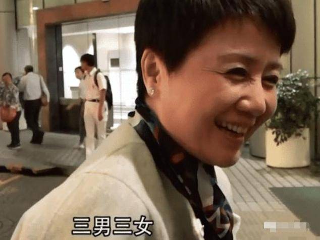 豪门夫妇BE？25岁何猷君作秀硬凹甜蜜,奚梦瑶表情