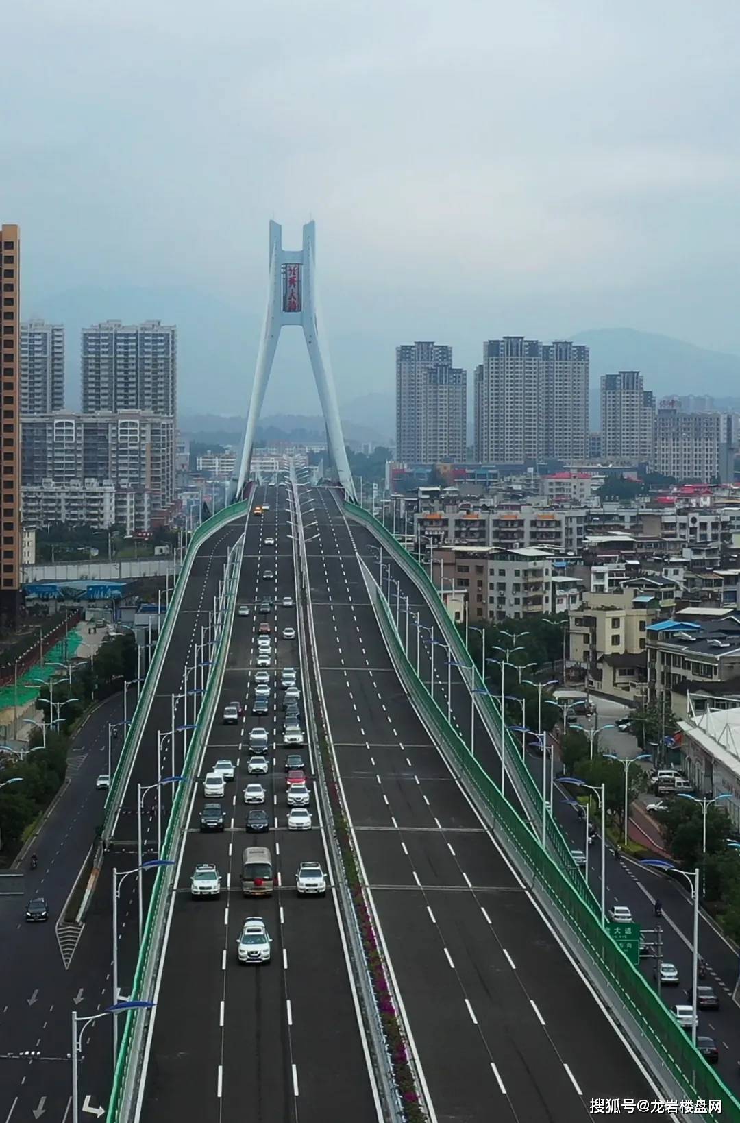 福建龙岩大桥全线通车