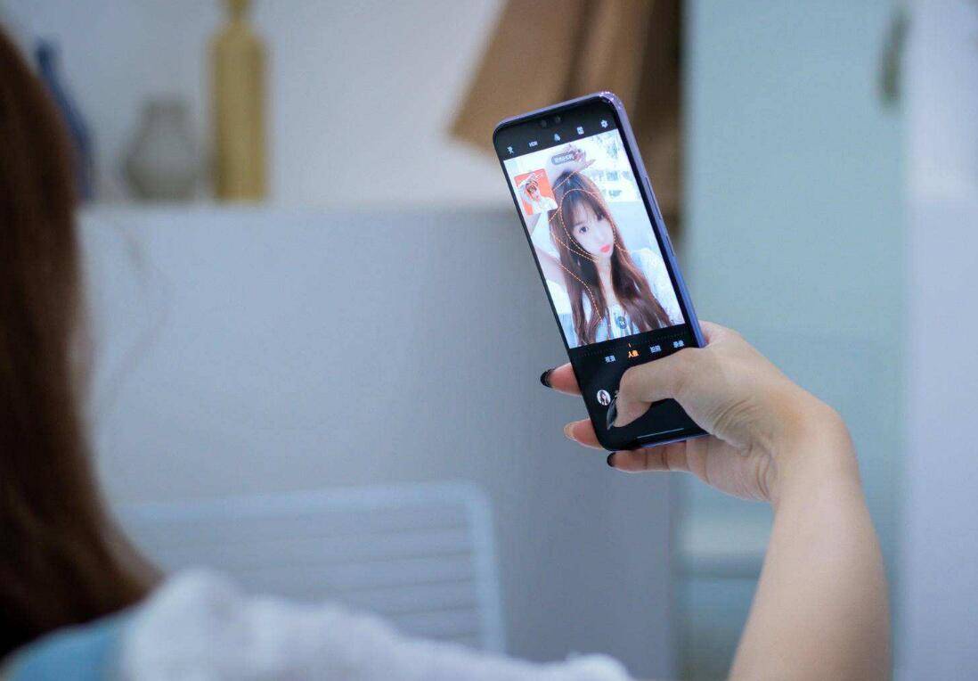 vivo|vivo三季度重回全球前五 布局6G、推新系统大招频出