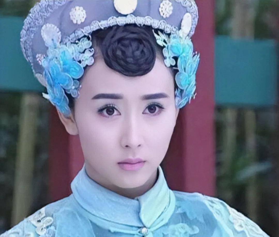 阿娇|阿娇前夫赖弘国不仅仍住在两人婚房中,还闹起了艳照门余震...