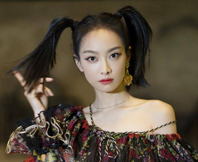 唐嫣|宋茜cos小丑女又被嘲，杨幂唐嫣也曾因此翻车，双马尾太难驾驭