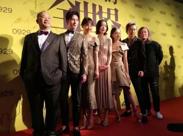 身高|张天爱比例绝了,165身高有113的腿,不知道放哪就伸出去吧