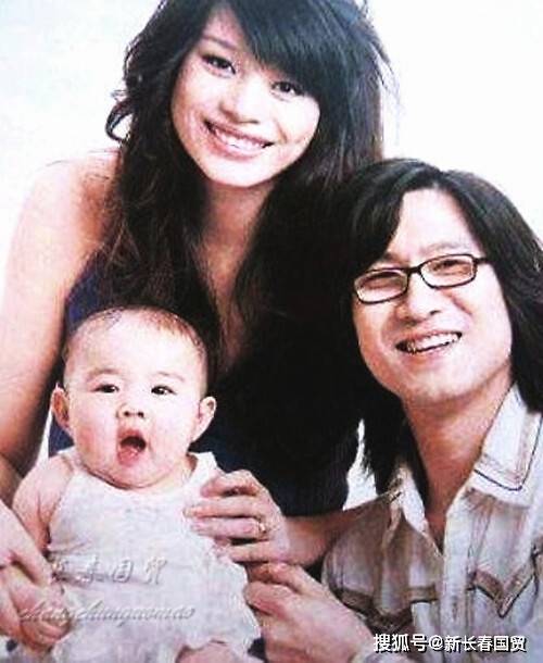 前妻葛荟婕爆料：汪峰曾给30万分手费，并逼我写