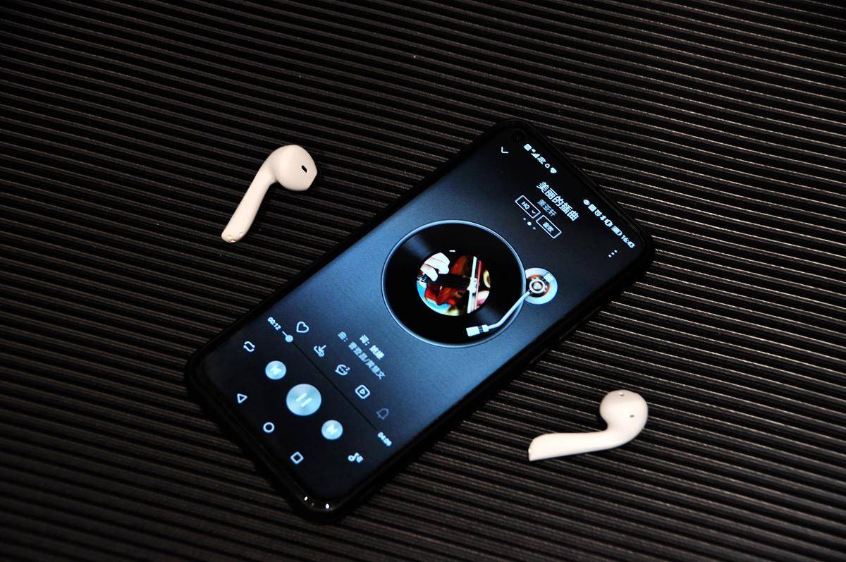 JEET ONE，值得双十一购入的半入耳式真无线耳机