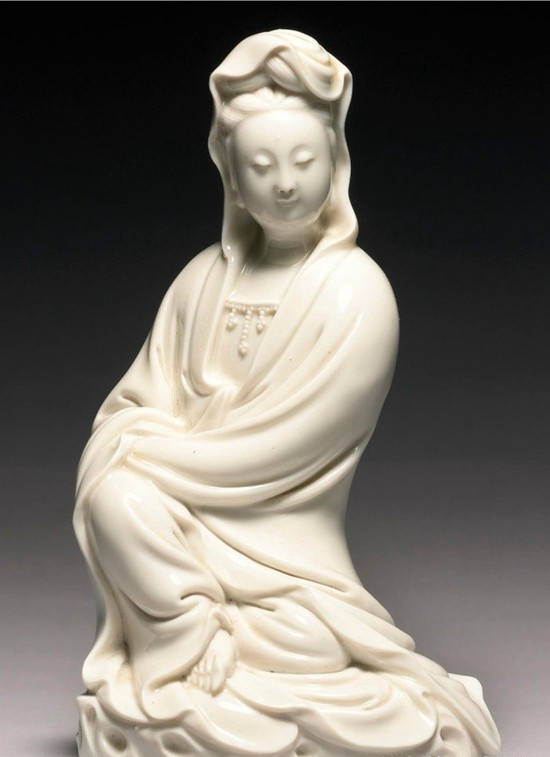 观音像，古銅製，時代物，高63cm，重8000克。 观音像，古銅製，時代物，高63cm，重8000克。 崇高的美，史上拍卖价