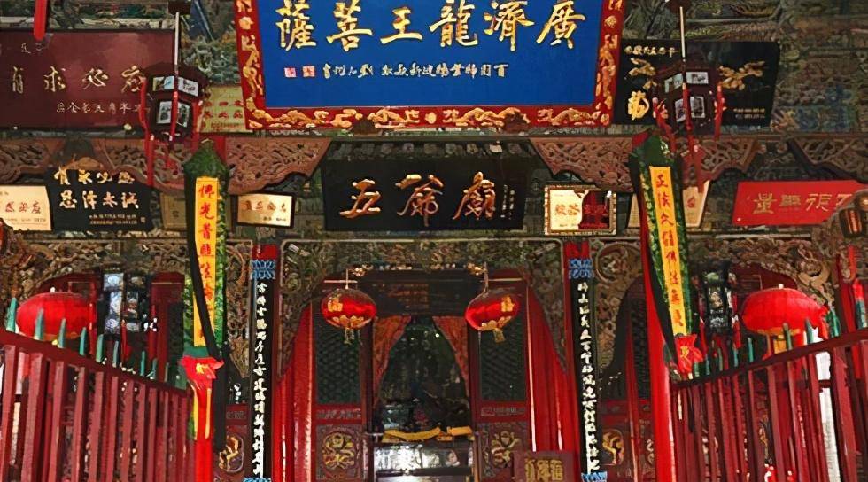 我国3大求财最知名的庙宇五龙王殿赵公明财神庙灵顺寺