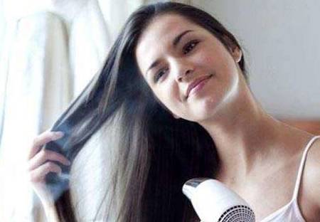 晚上几点洗头比较好 9822cd7e2cf9486db70ab0419b39fff9.jpeg