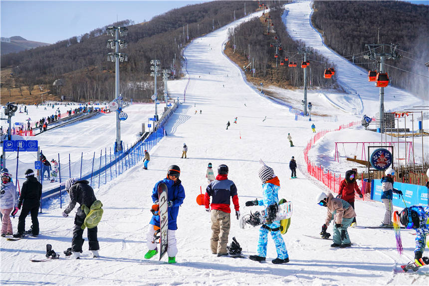 原创冬季滑雪看河北崇礼太舞小镇这里是世界公认的山地度假黄金地带
