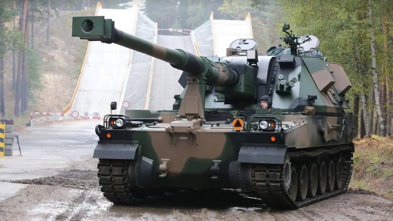 波兰"蟹"式155毫米自行榴弹炮