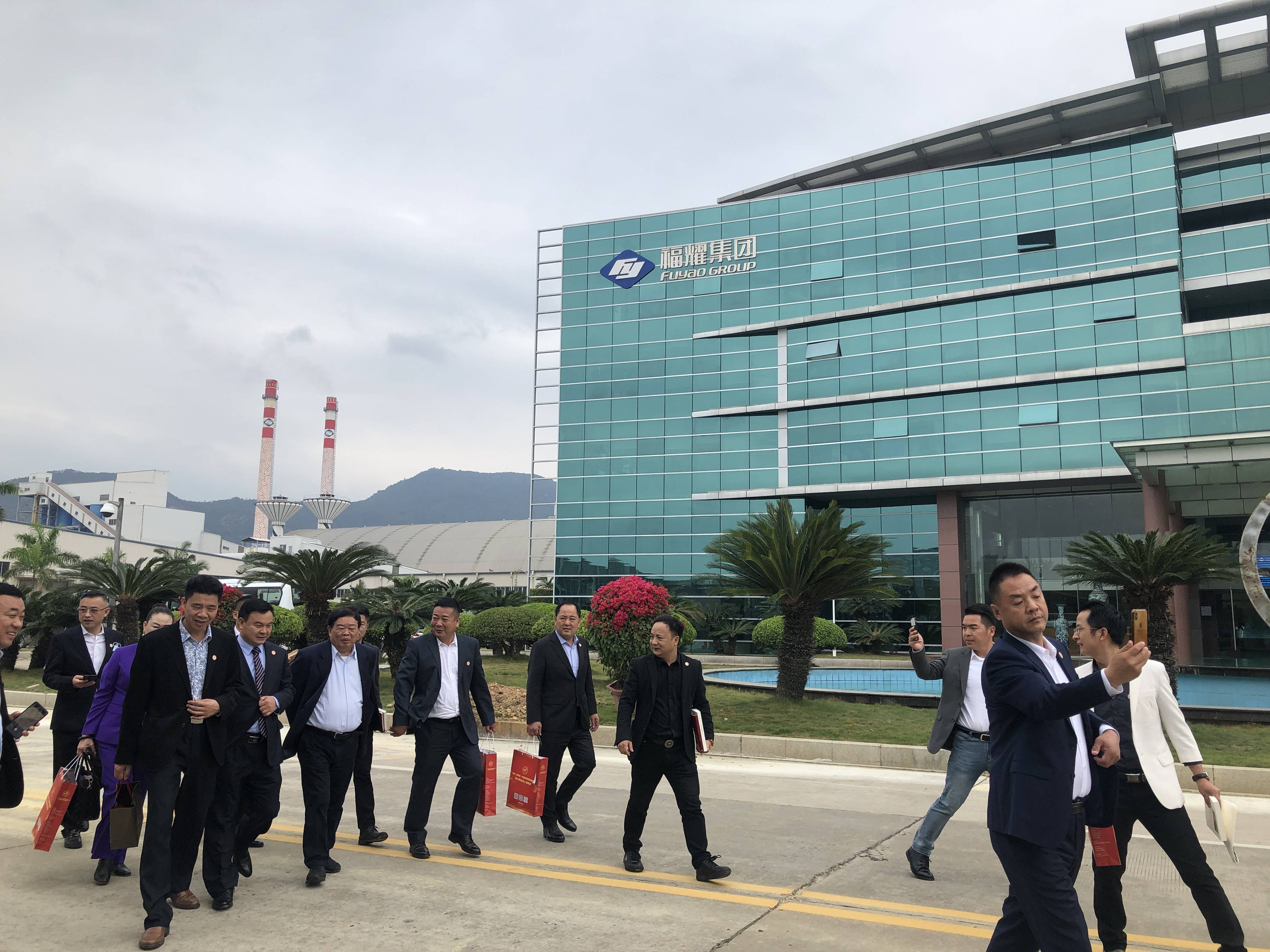 集团|天心学院陈飞院长受邀考察中国500强福耀集团