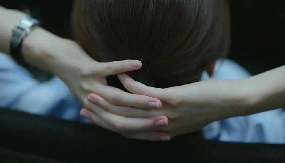 “我这个打工人，和身价一亿的女友分手了”