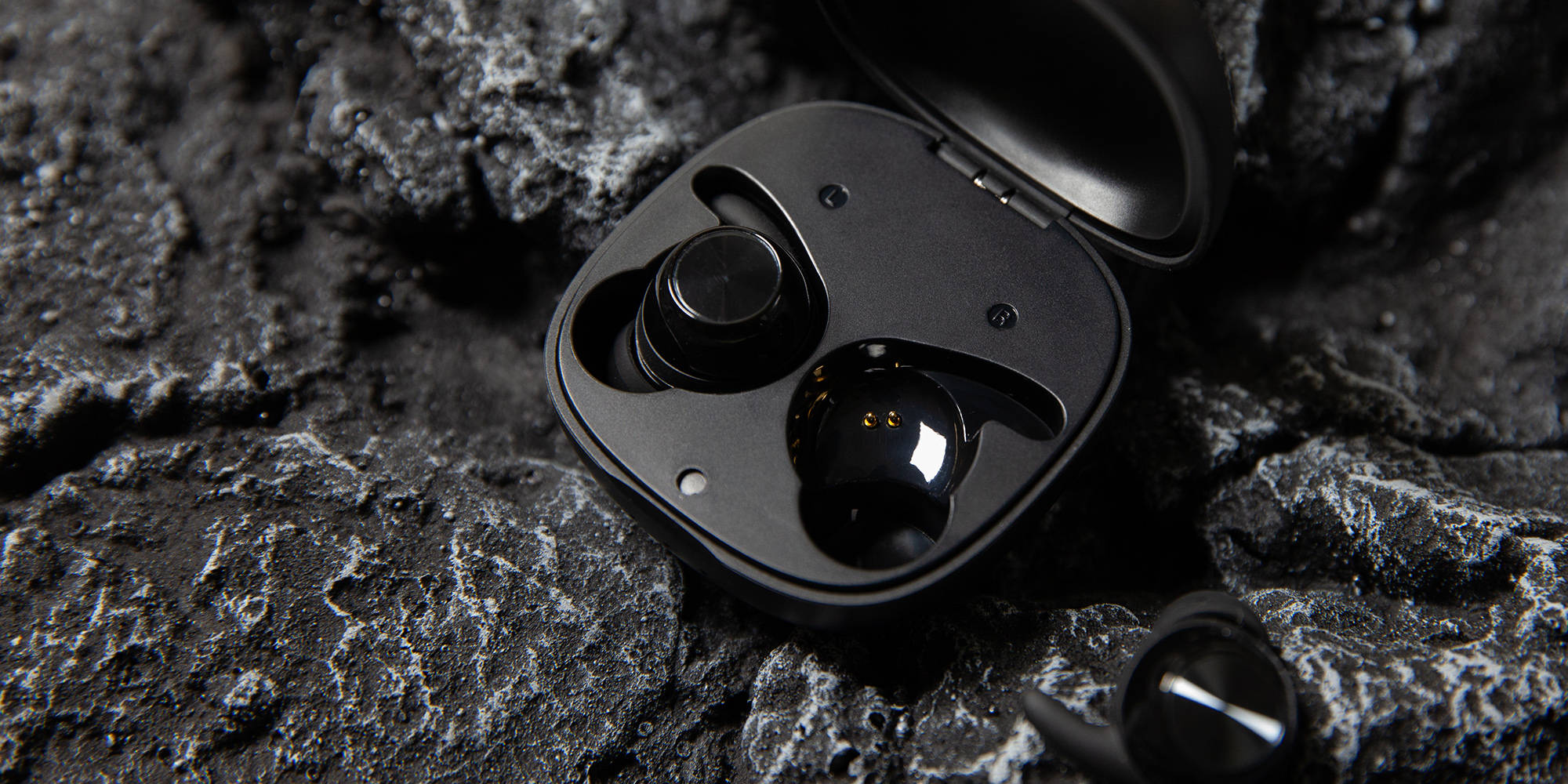 二百元档真香无线蓝牙耳机-工艺&音质双双提升-西圣Ares