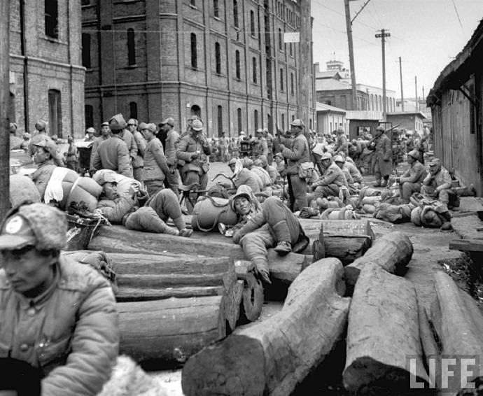 历史老照片:1949年溃退中的中国国军