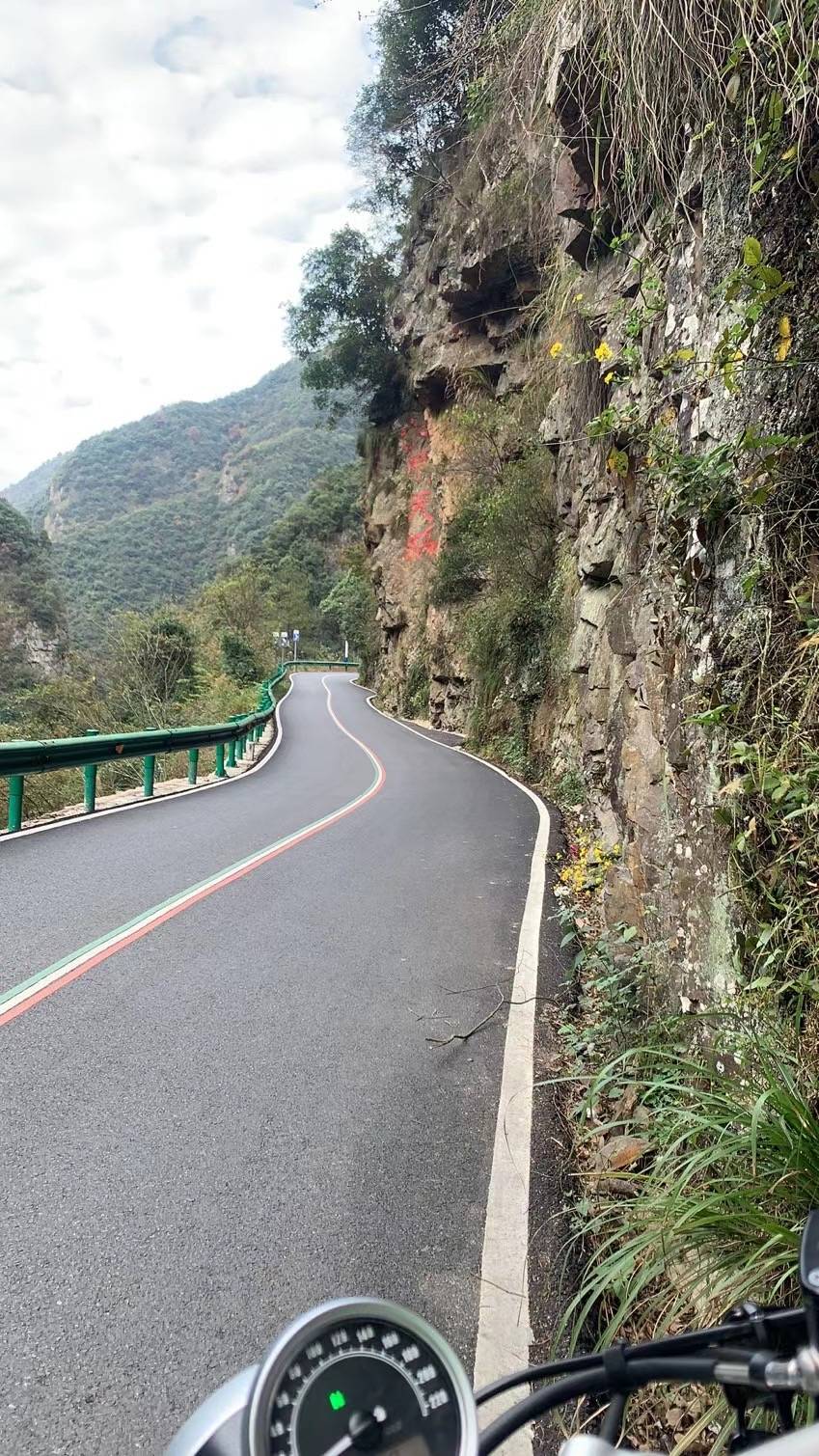 扬州重机摩旅皖南“小川藏线”