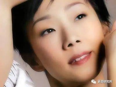 fa|向太逼生3胎,只因郭碧婷是绝对的豪门”多子脸”…