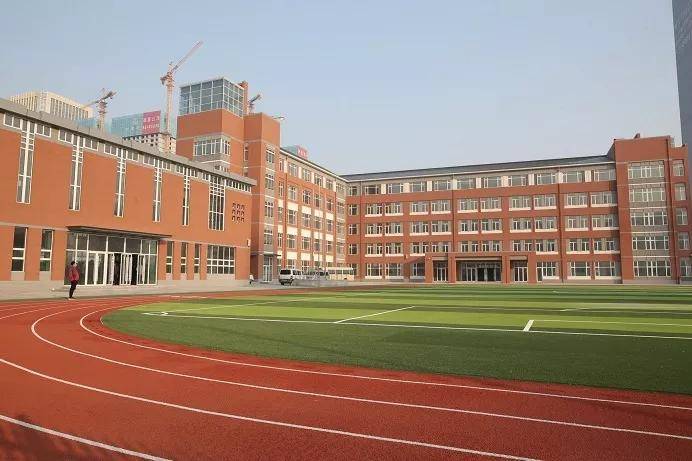 2020年大连东港小学_东港第四小学,就建在......(2)
