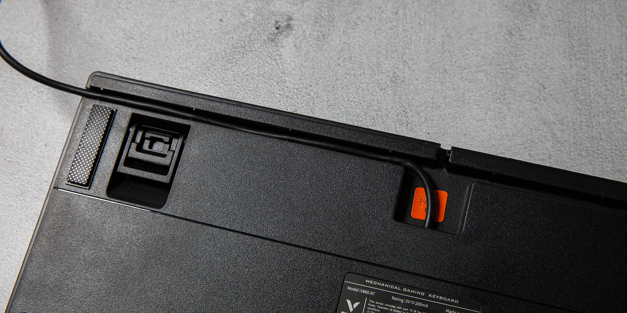 扎实 平淡 简约-雷柏V860机械键盘上手记