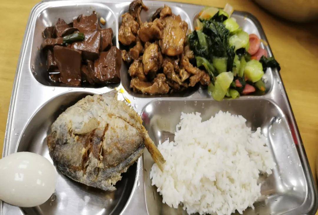 快告诉爸妈:五凤街道长者食堂开业啦,吃饭不用愁,还有