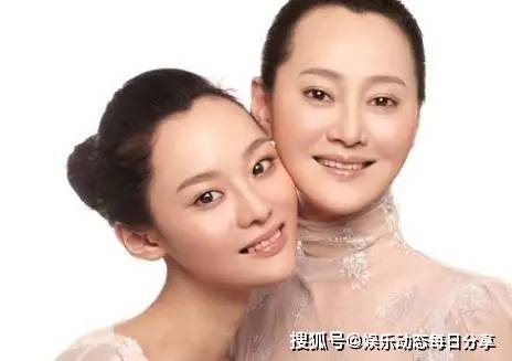 宋佳女儿张楚楚:哭诉"毒血浆"弑父,却疑被继母曝不愿尽孝另面