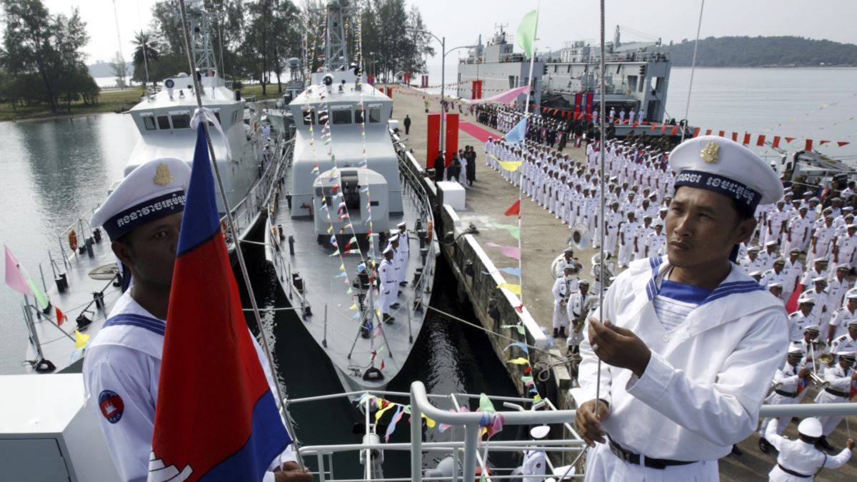 图为柬埔寨海军据报道,迪班一再强调,柬方相关举动是为了满足国防发展