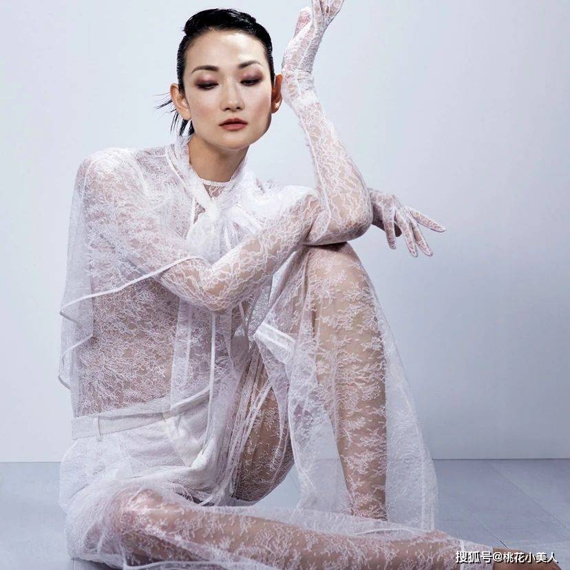 永爱|亚洲第一超模，结束欧美超模的时代，童年曾被2名男子锁在床上