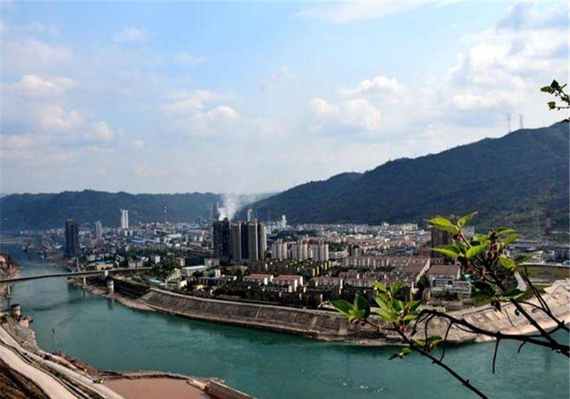 昭通市各县市区经济总量排名_昭通市政区图
