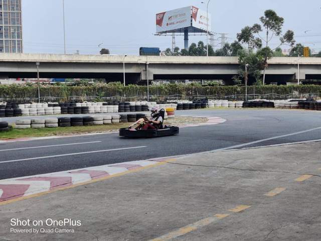 线下体验会:一加8T不将就的万圣节速跑体验