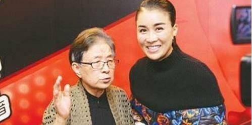 曾红过毛阿敏,破产被亲弟打成脑震荡,62岁靠做保姆养女儿