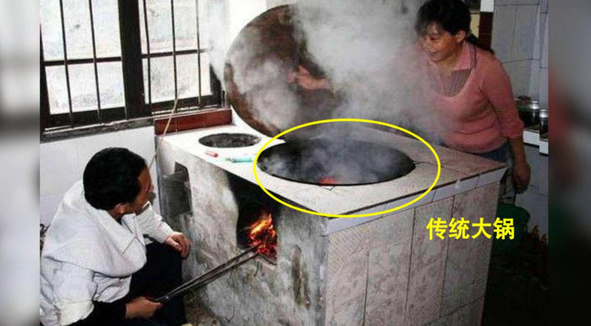 农村的柴火灶,国外都砌在阳台上了!物业:国内你敢装上