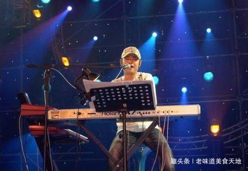 48岁刀郎近照曝光,身材明显发福,这么多年他为何选择隐退?