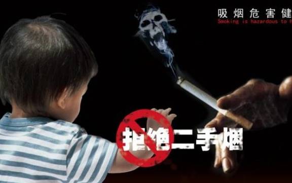 孩子|健身房老板：我在一天免费一天59岁父亲坚持带脑瘫儿子锻炼