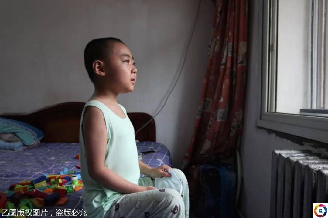 魏闻岐|医生对其母亲和外婆抽血化验,结果全家傻眼男孩总是莫名流鼻血