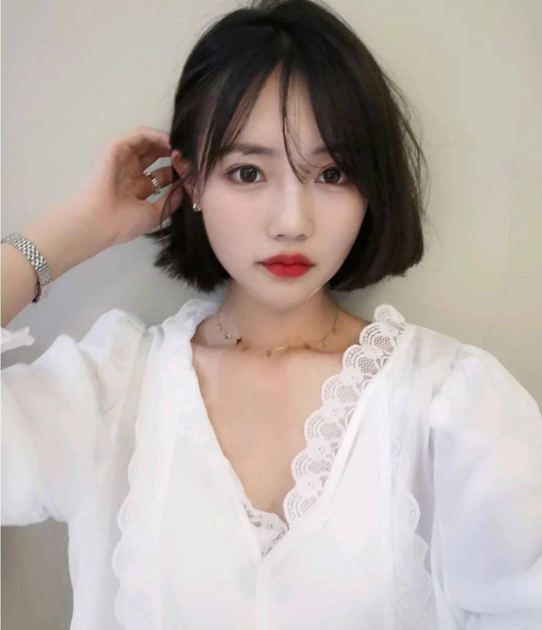 有这几个特征的女生更适合留短发,有两个就会很漂亮,看你适合吗