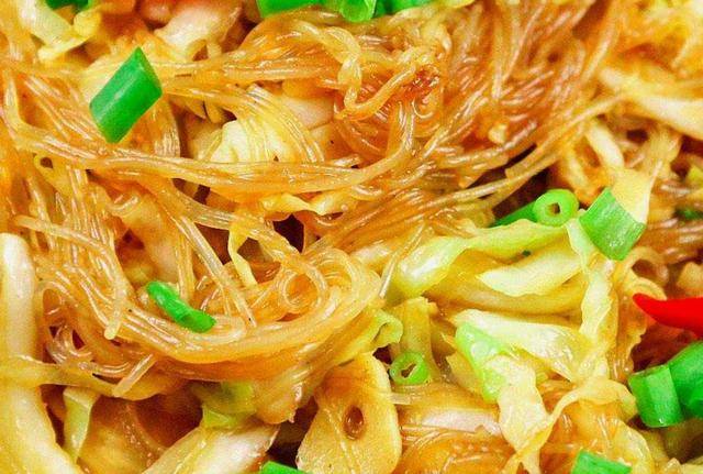 原创饭店炒粉条美味滑口在家自己做总是粘锅原因在于少做了一步