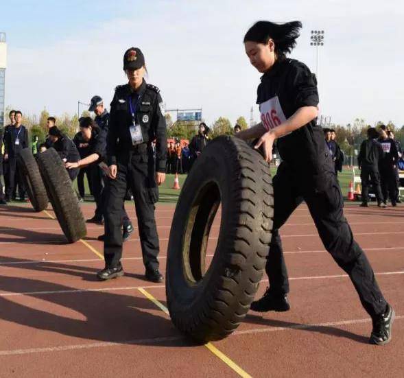 河南警察学院成功举办首届警察体育运动会