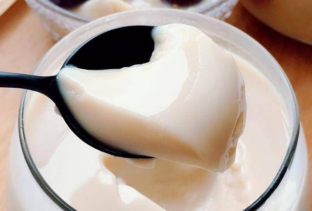 杨幂同款花胶奶冻,自己在家就能做,简单又美味,一点腥味都没有