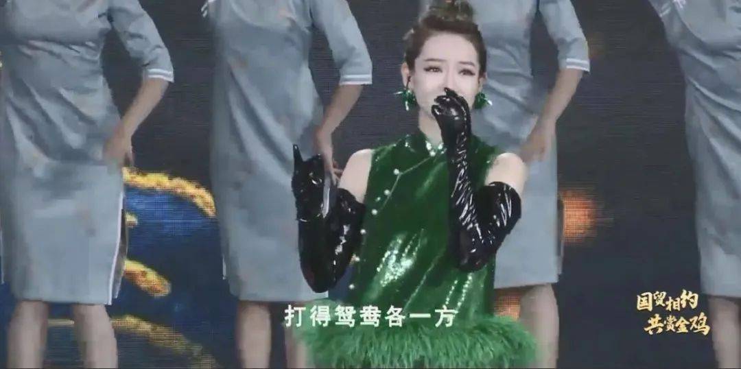 金鸡奖开幕式盘点！周深李光洁惊艳，成龙连说
