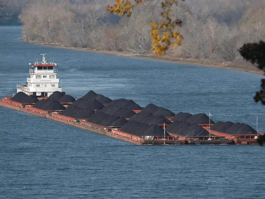 澳大利亚53艘煤炭船在中国港口停了超1个月不让卸货?外交部回应