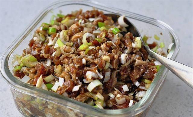 做肉饼怎么调肉馅 03f8bd5a468244a6b5b9dd4ffe5d182b.jpeg