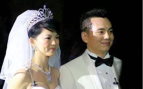 李湘王岳伦又传婚变？王岳伦退出李湘公司，上