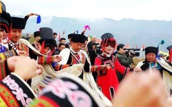 少数民族有哪些特色的节日 63bc4f3a6bf94d4ea41ea7efd652aa4b.jpeg