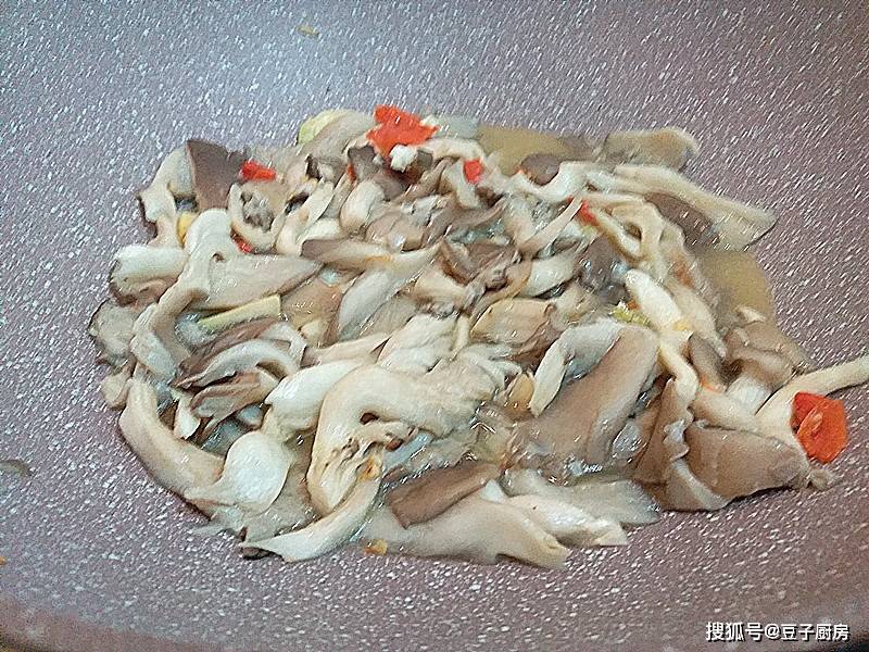 琵琶腿多少钱1个 2472862715e64c7baf462b895de8a776.jpeg