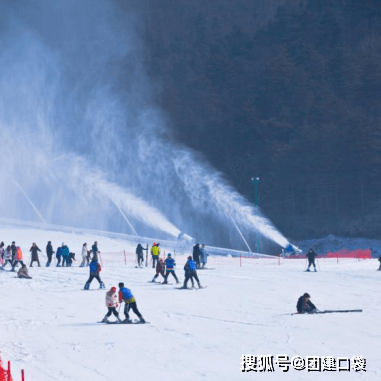 雷竞技RAYBET创意主题年会之滑雪年会(图1)