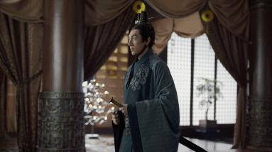 张鲁一扮嫩被嘲?40岁却硬演12岁嬴政,毫无少年