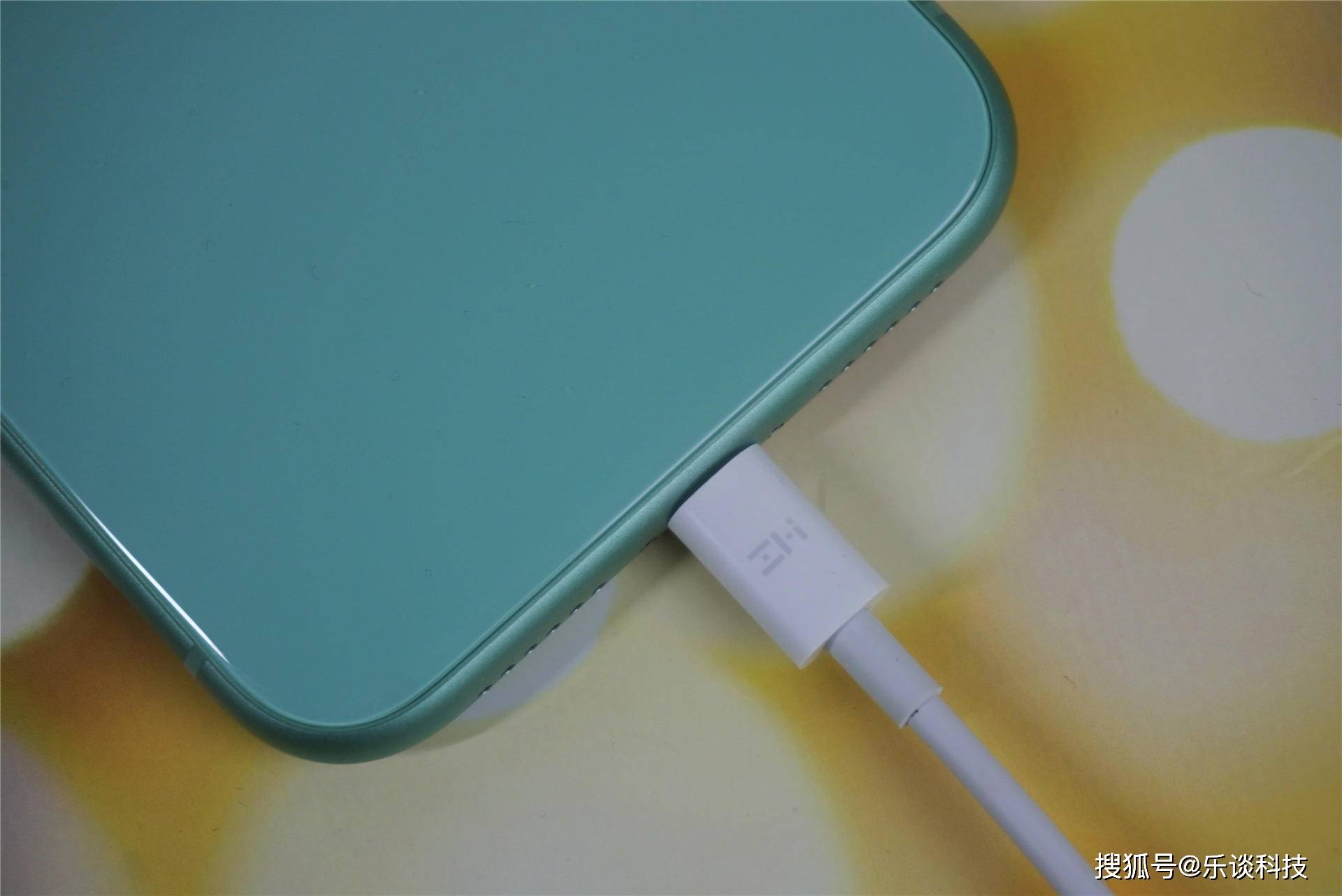 苹果新品发布会新机上手体验 c18aa576a6e647ee91ebed8cf75dc373.jpeg