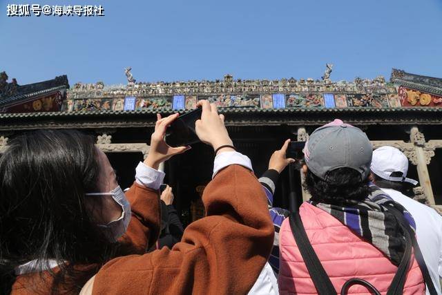 两岸e眼：参访广州陈家祠，台湾记者感叹“高手在民间”