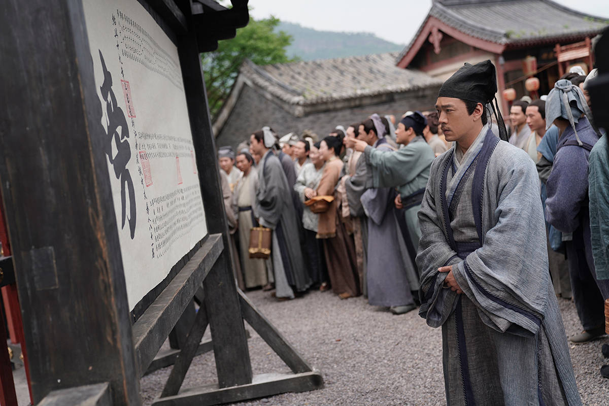 《赤狐书生》今日上映 王耀庆颠覆出演穷苦书生引热议